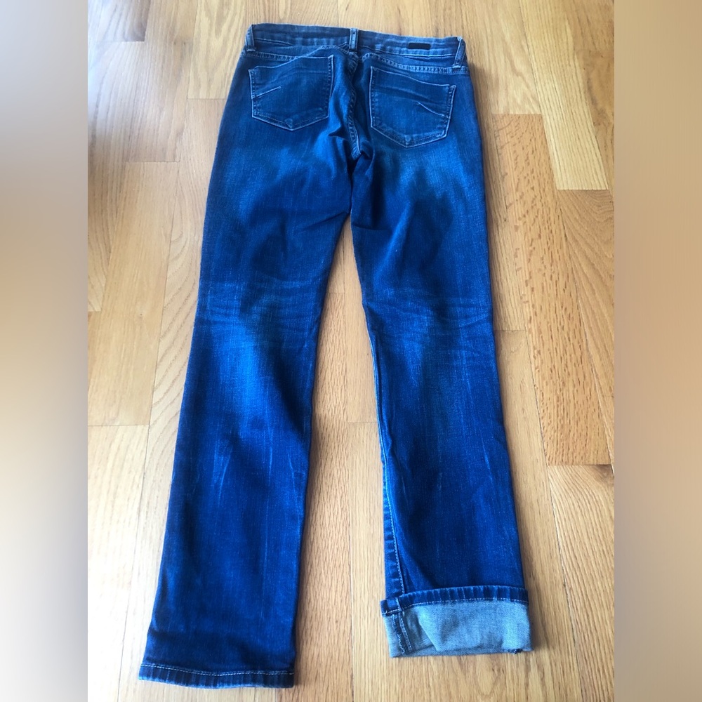 Kut from the Kloth women’s Stevie straight leg jeans - Picture 6 of 7